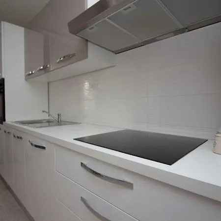 Apartment Tihana *
